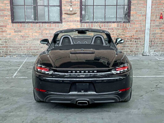 Porsche 718 Boxster 299PS 2016 PDK