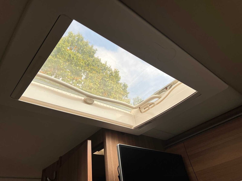 Weinsberg CaraCompact 600 MEG Edition Pepper 131hp 2016 (Original-NL), KT-620-S -Camper-