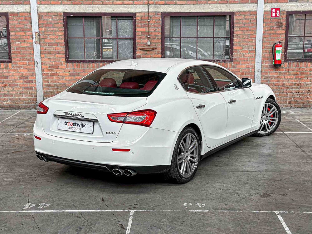 Maserati Ghibli 3.0 V6 D 275hp 2015, 9-ZSL-90