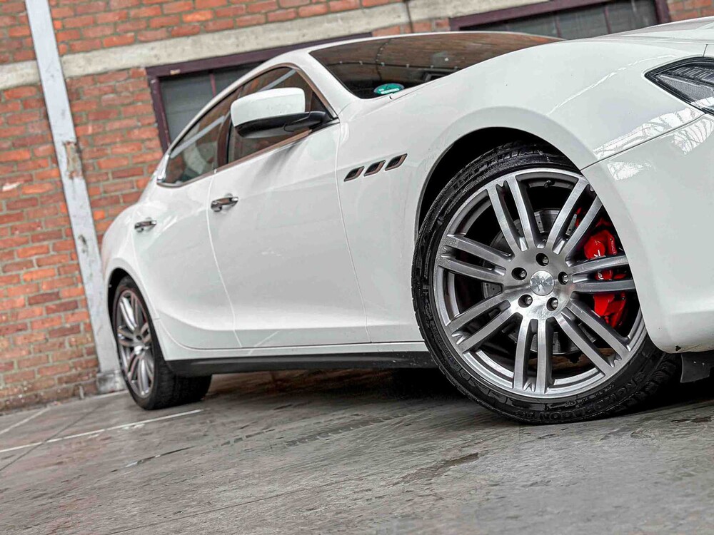 Maserati Ghibli 3.0 V6 D 275hp 2015, 9-ZSL-90
