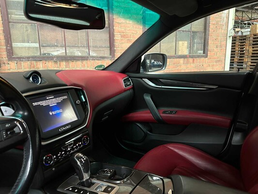 Maserati Ghibli 3.0 V6 D 275pk 2015, 9-ZSL-90