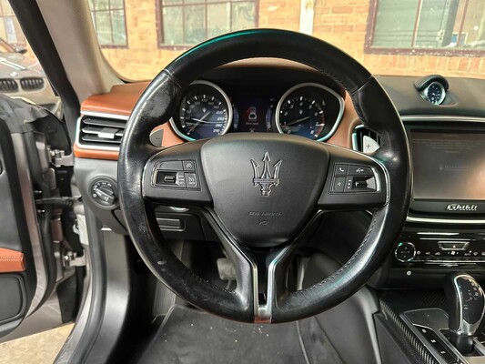 Maserati Ghibli 3.0 V6 S Q4 411pk 2015, SN-156-F
