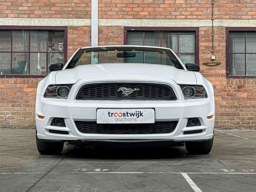 Ford Mustang Cabriolet 3.7 V6 305PS 2014