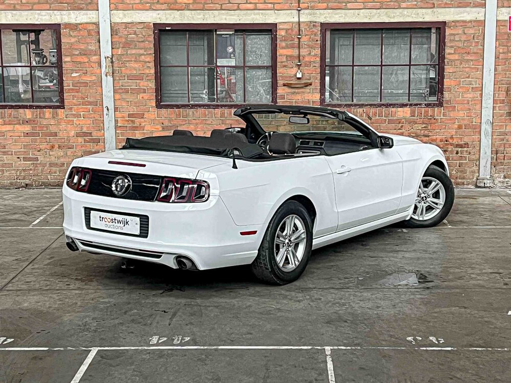 Ford Mustang Cabriolet 3.7 V6 305PS 2014