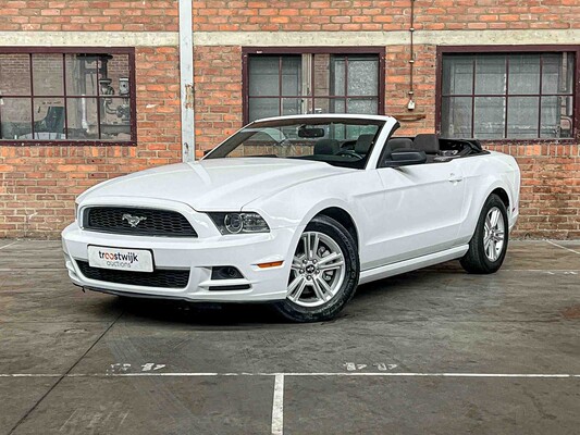 Ford Mustang Cabriolet 3.7 V6 305PS 2014