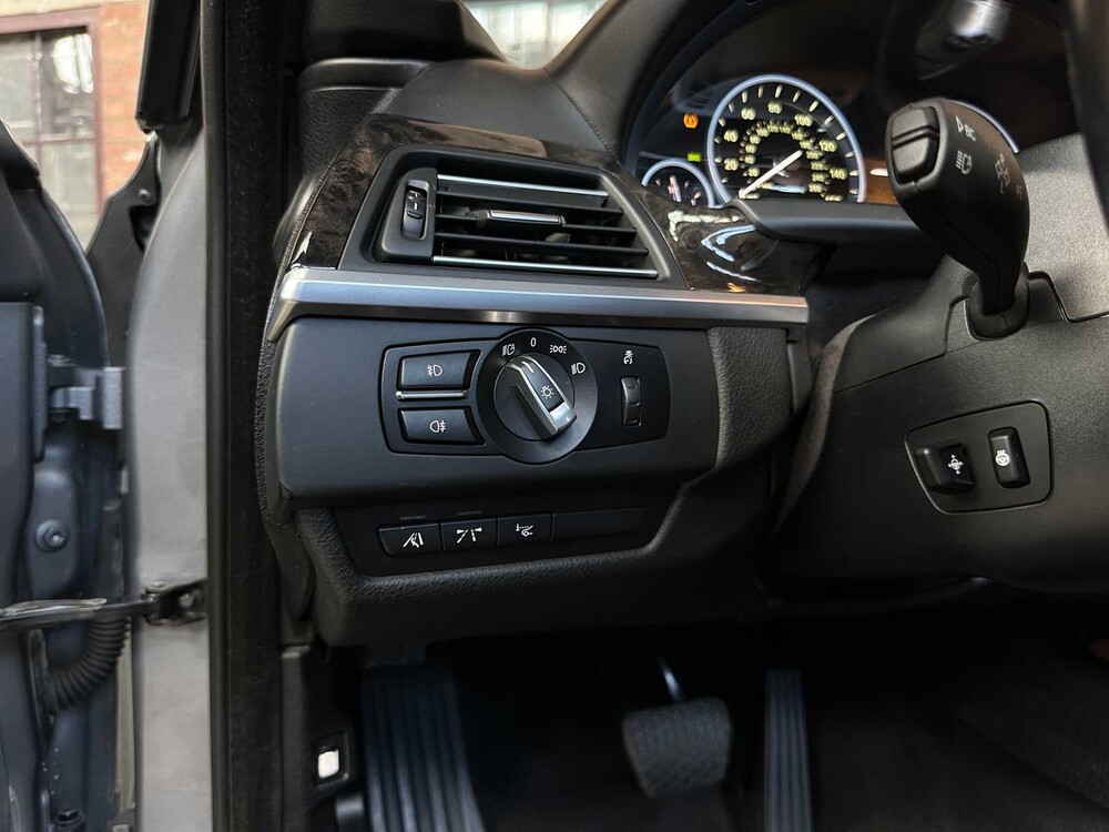 BMW 650i 4.4 V8 6-Series 405pk 2012