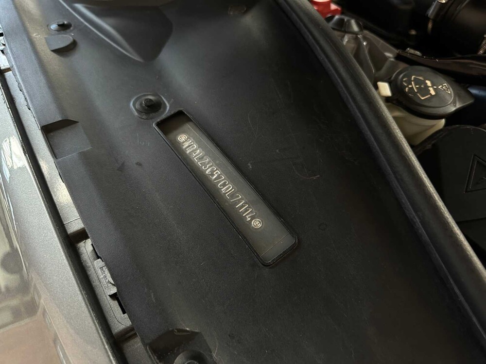 BMW 650i 4.4 V8 6-Series 405pk 2012