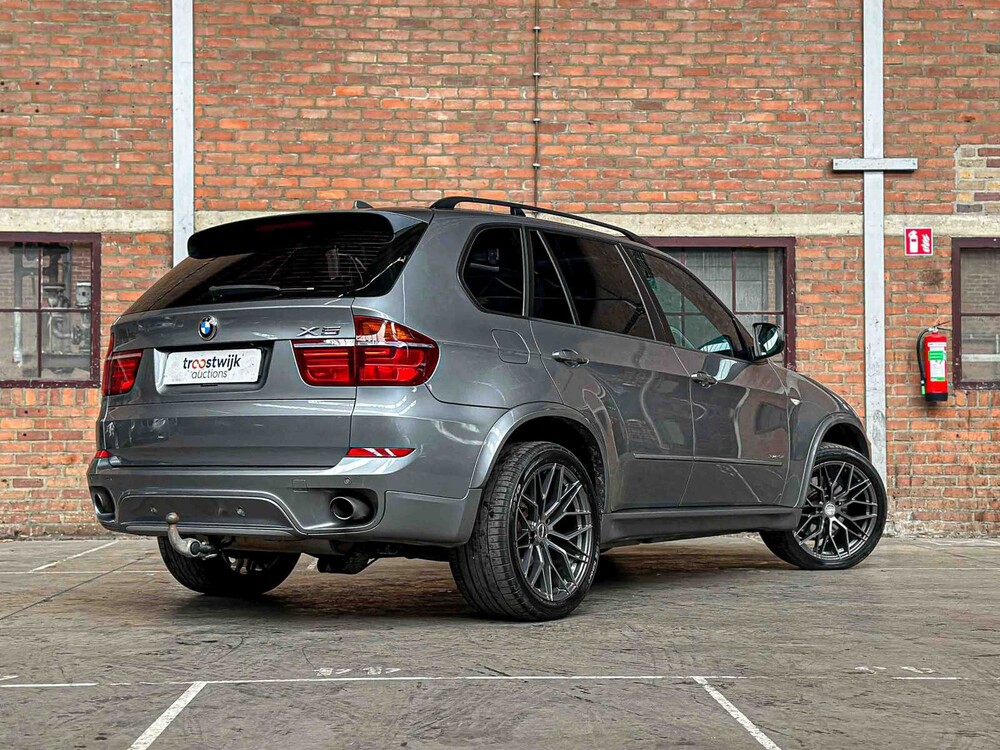 BMW X5 xDrive40d High Executive 7p 306pk 2012, JF-874-N