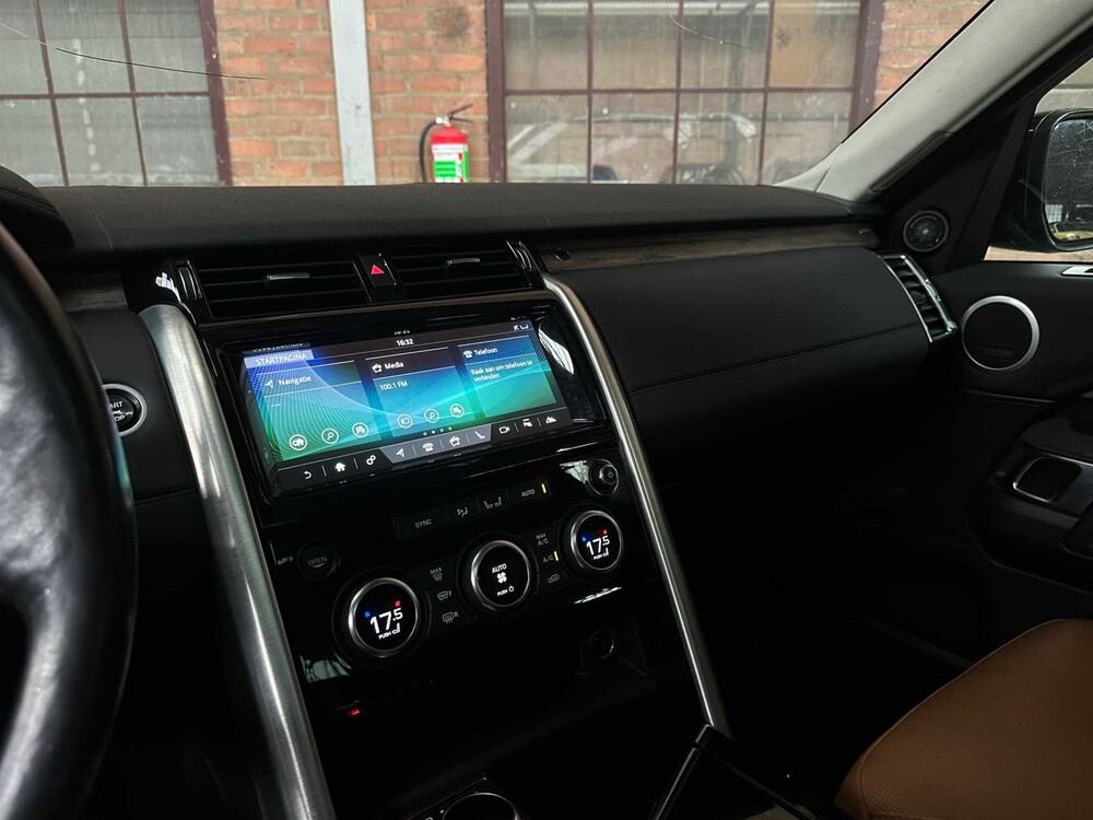 Land Rover Discovery 3.0 Td6 First Edition 7p. 258pk 2017, NT-499-K