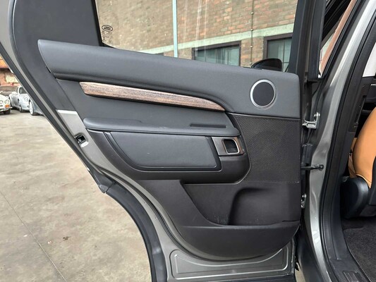 Land Rover Discovery 3.0 Td6 First Edition 7p. 258pk 2017, NT-499-K