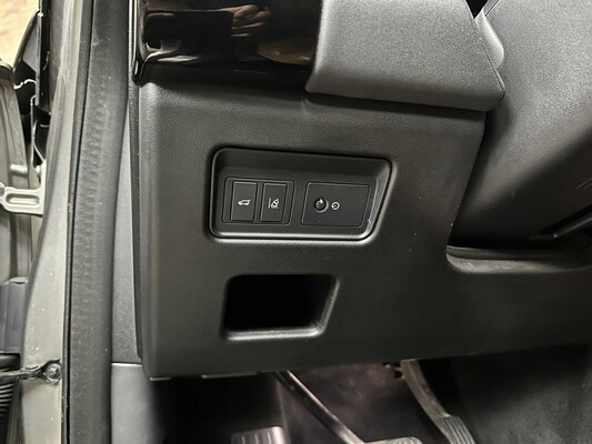 Land Rover Discovery 3.0 Td6 First Edition 7p. 258pk 2017, NT-499-K