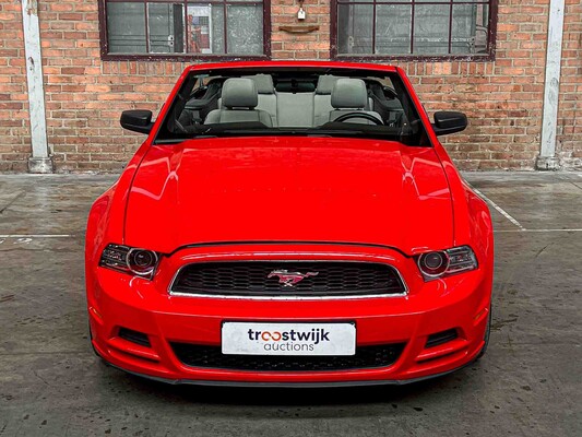 Ford Mustang 3.7 V6 310pk 2014