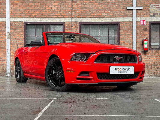 Ford Mustang 3.7 V6 310pk 2014