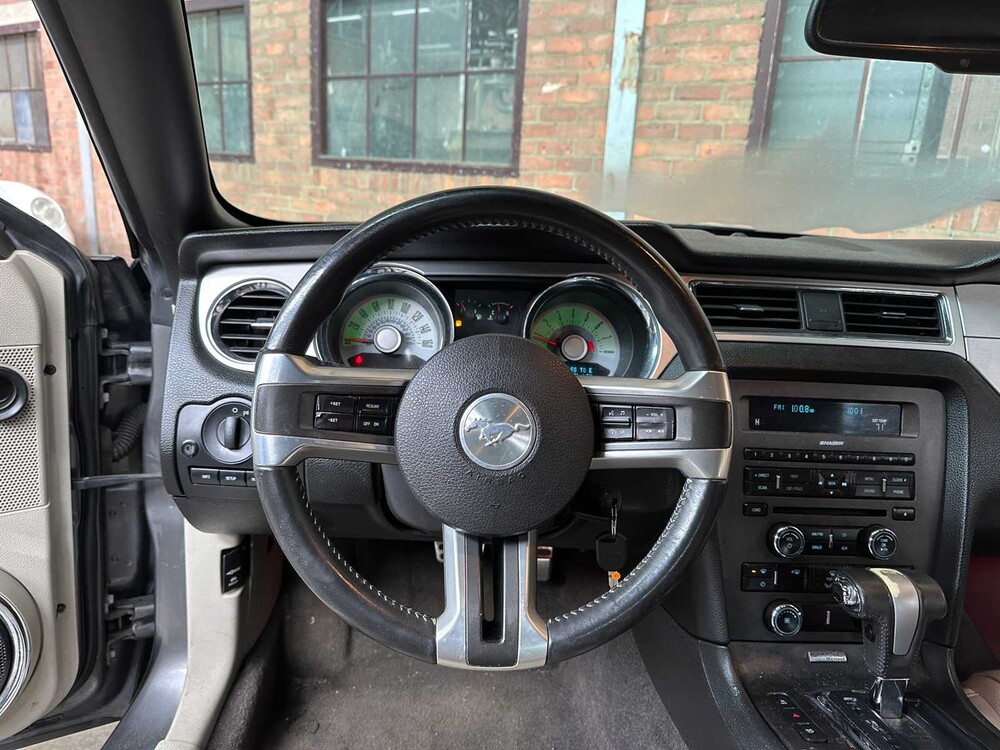 Ford Mustang Cabriolet 3.7 V6 310pk 2011