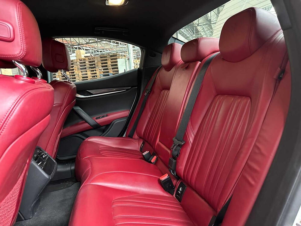 Maserati Ghibli 3.0 V6 D 275pk 2015, 9-ZSL-90