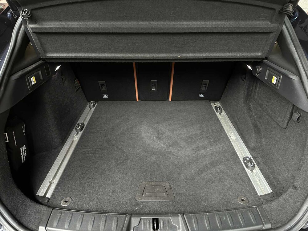 Jaguar F-PACE 2.0 Portfolio AWD 25d 241pk 2017, SV-524-B