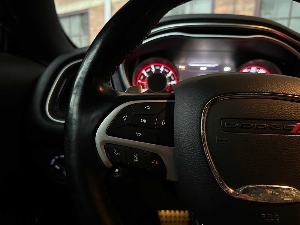 Dodge Challenger SXT PLUS 3.6 V6 305pk 2015