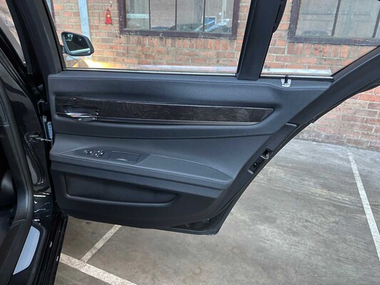 BMW ActiveHybrid7 F04 4.4 V8 465pk 2011