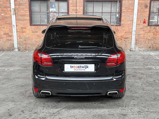 Porsche Cayenne 3.6 299pk 2012, 5-TBR-27