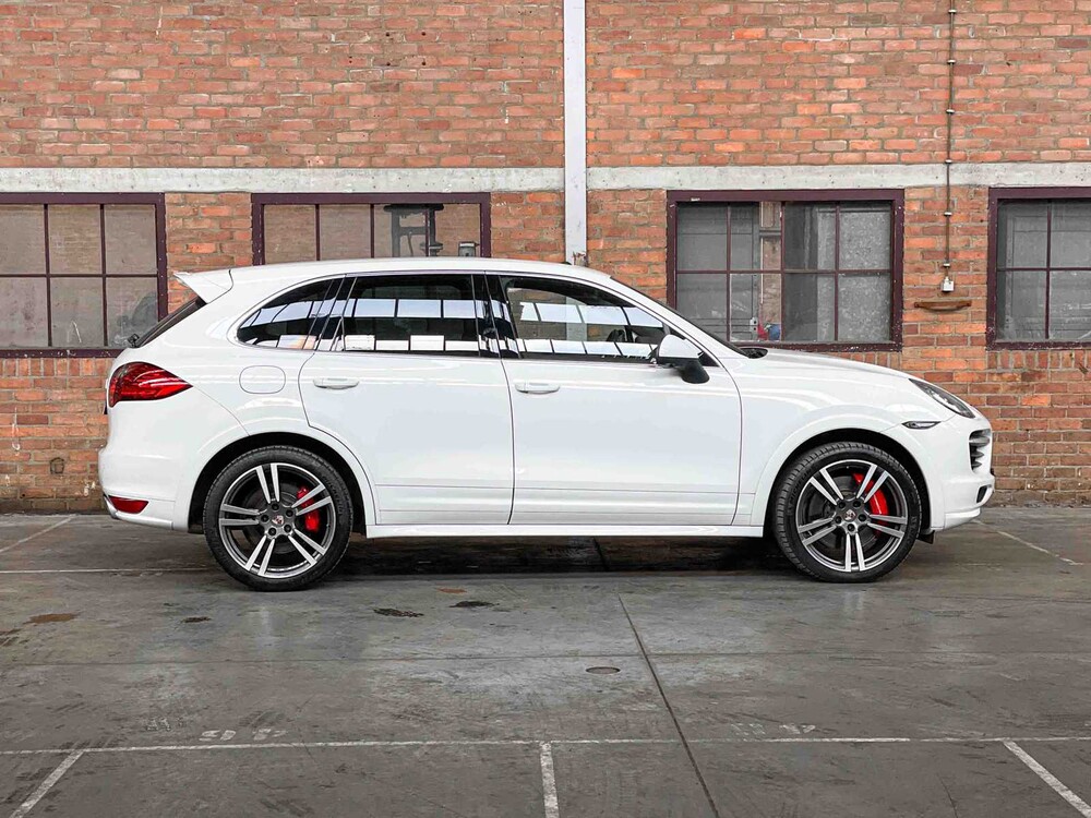 Porsche Cayenne Turbo 4.8 V8 500hp 2013 OEM Sport Design 500pk 2013
