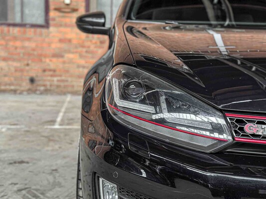 Volkswagen Golf GTI VI 2.0 DSG 211pk 2010 (NEW ENGINE 71.547) Golf 6, J-699-TZ