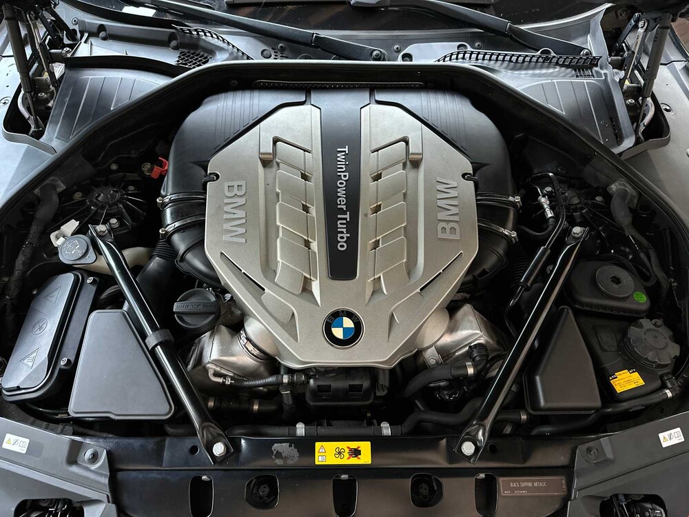 BMW ActiveHybrid7 F04 4.4 V8 465pk 2011