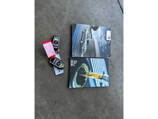 BMW ActiveHybrid7 F04 4.4 V8 465pk 2011