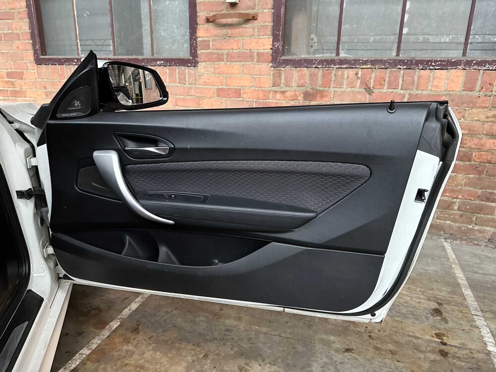 BMW M135i High Executive 1-Serie 320pk 2013 (handgeschakeld), XT-751-F