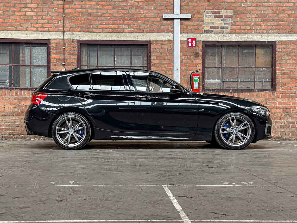 BMW M135i Centennial High Executive 1-serie 326pk 2016, J-630-FN