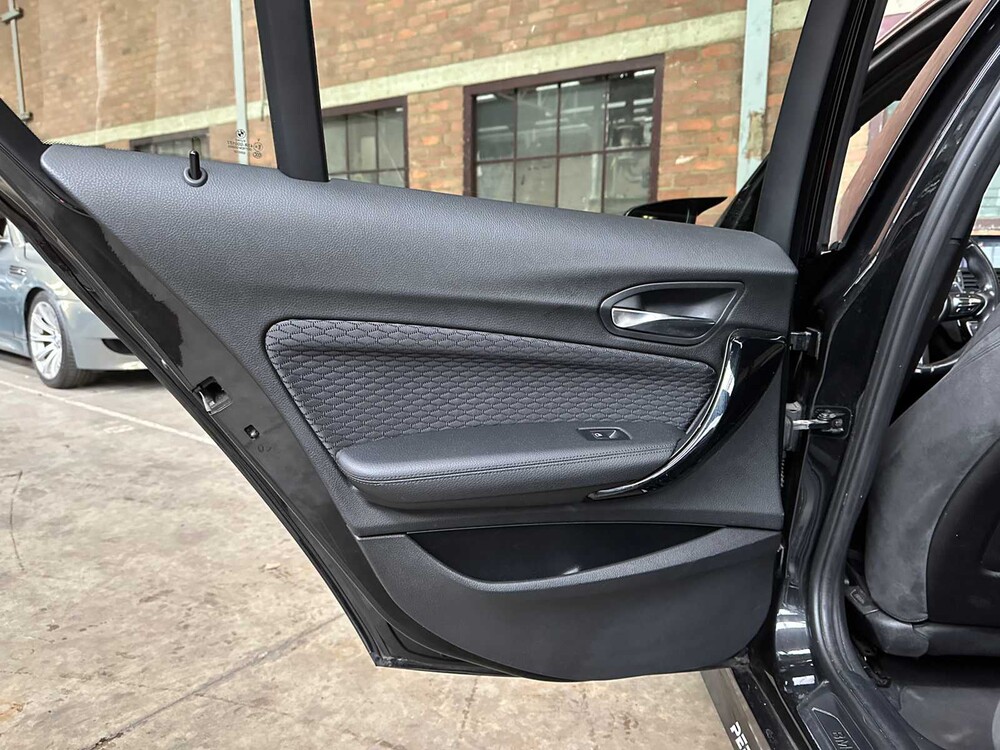 BMW M135i Centennial High Executive 1-serie 326pk 2016, J-630-FN