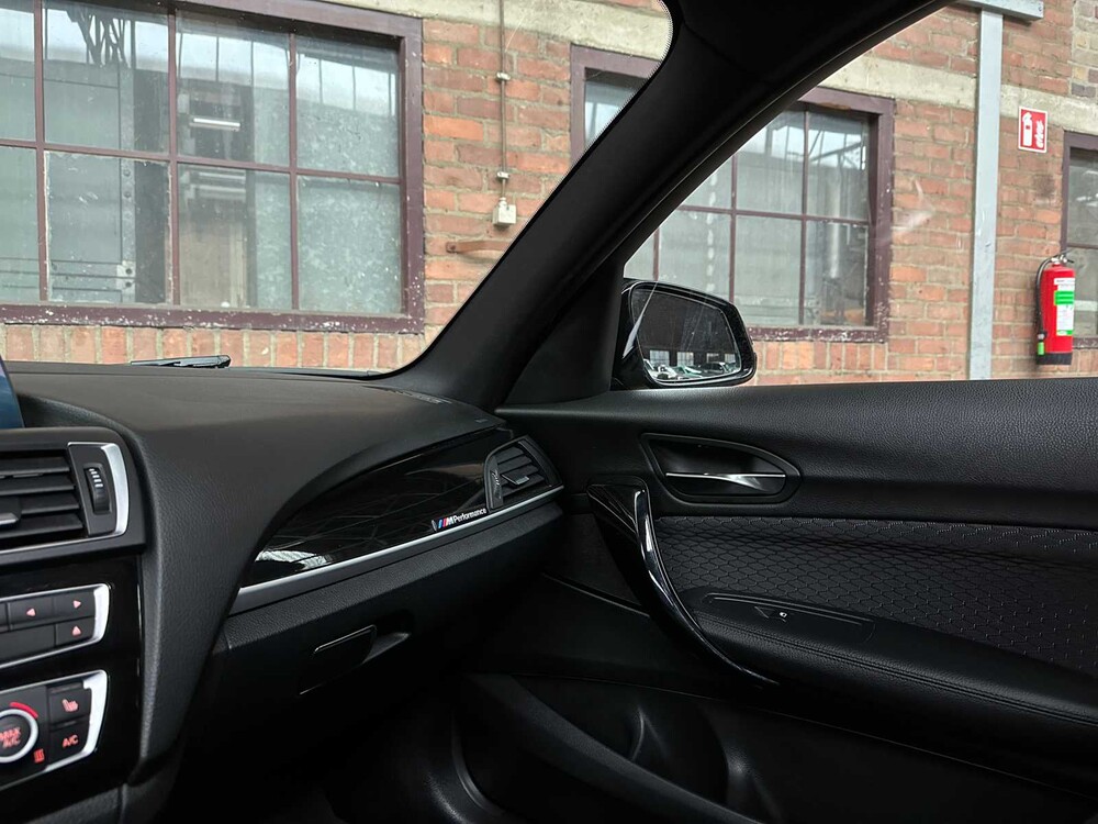 BMW M135i Centennial High Executive 1-serie 326pk 2016, J-630-FN