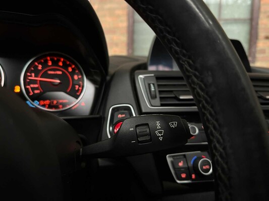 BMW M135i Centennial High Executive 1-serie 326pk 2016, J-630-FN