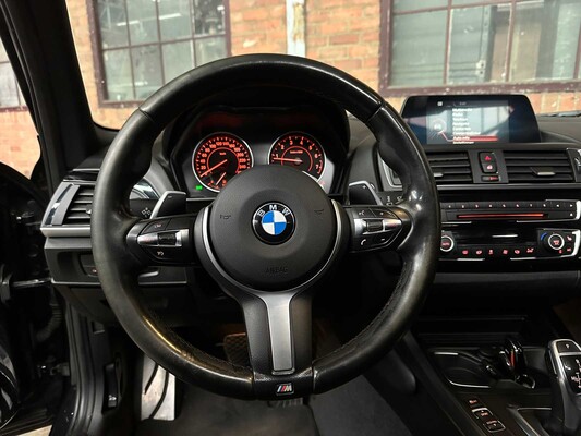 BMW M135i Centennial High Executive 1-serie 326pk 2016, J-630-FN