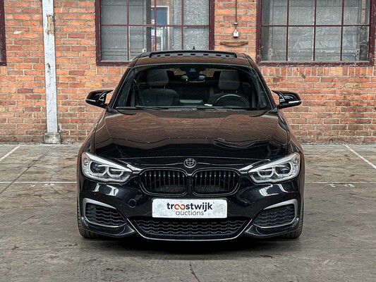 BMW M135i Centennial High Executive 1-serie 326pk 2016, J-630-FN