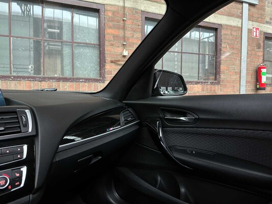 BMW M135i Centennial High Executive 1-serie 326pk 2016, J-630-FN