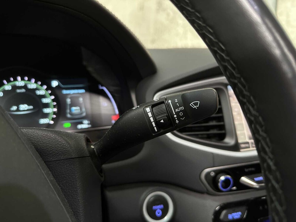 Hyundai IONIQ Premium EV 120pk 2018, RL-739-S