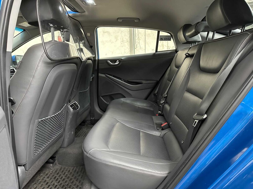 Hyundai IONIQ Premium EV 120pk 2018, RL-739-S