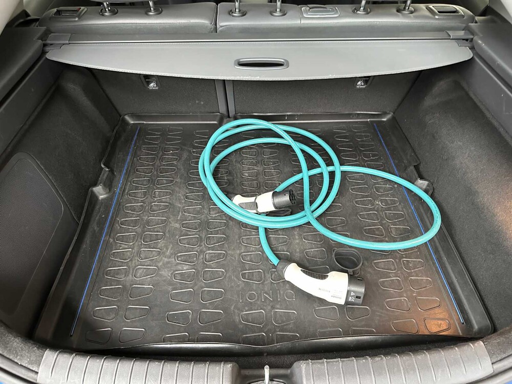 Hyundai IONIQ Premium EV 120pk 2018, RL-739-S