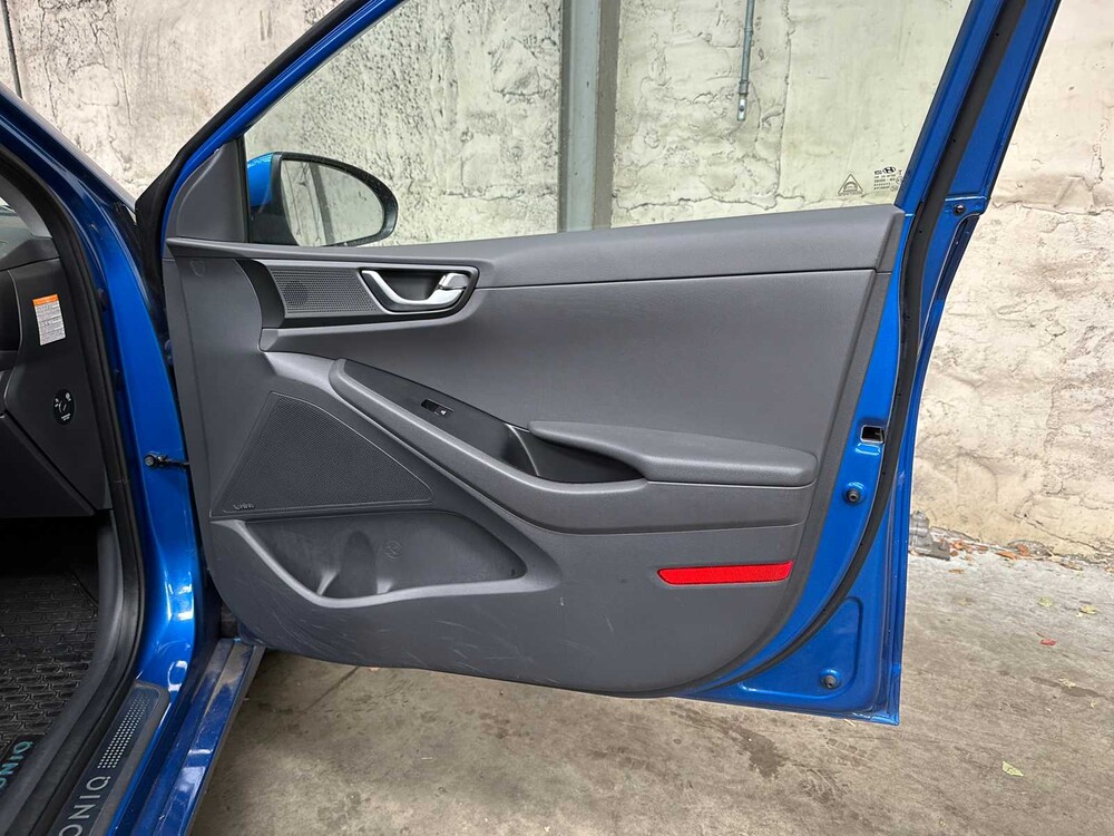 Hyundai IONIQ Premium EV 120pk 2018, RL-739-S