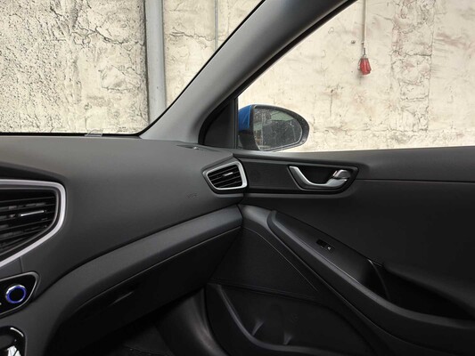 Hyundai IONIQ Premium EV 120pk 2018, RL-739-S