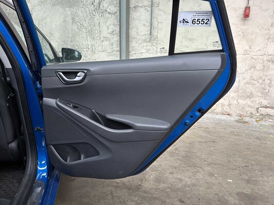Hyundai IONIQ Premium EV 120pk 2018, RL-739-S