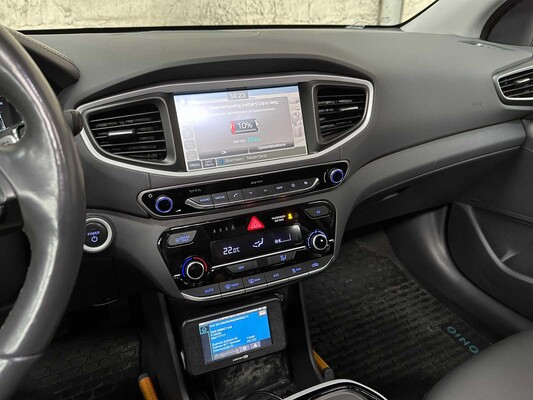 Hyundai IONIQ Premium EV 120pk 2018, RL-739-S