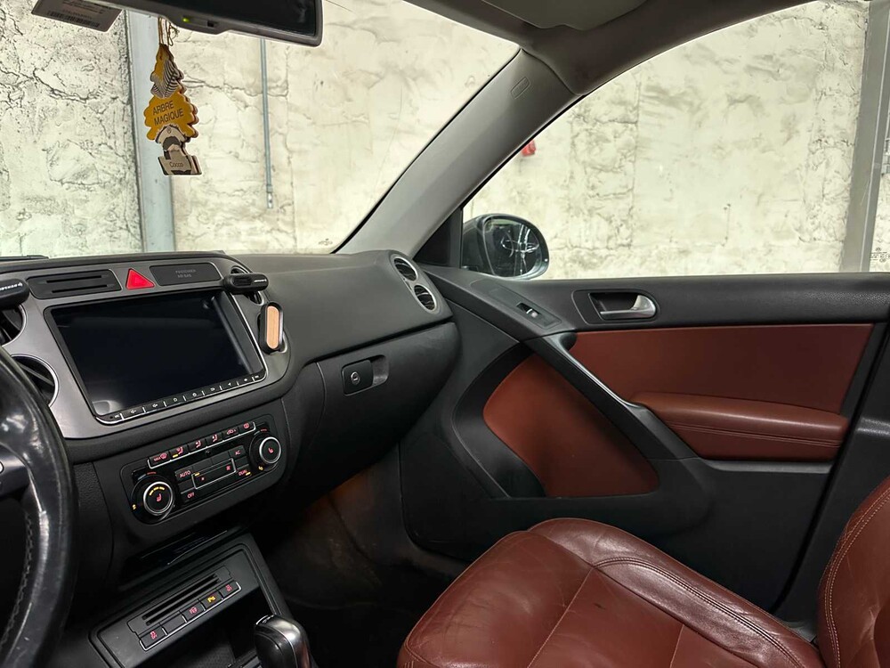 Volkswagen Tiguan 2.0 TSI Sport&St.4M 200pk 2012, L-502-JN