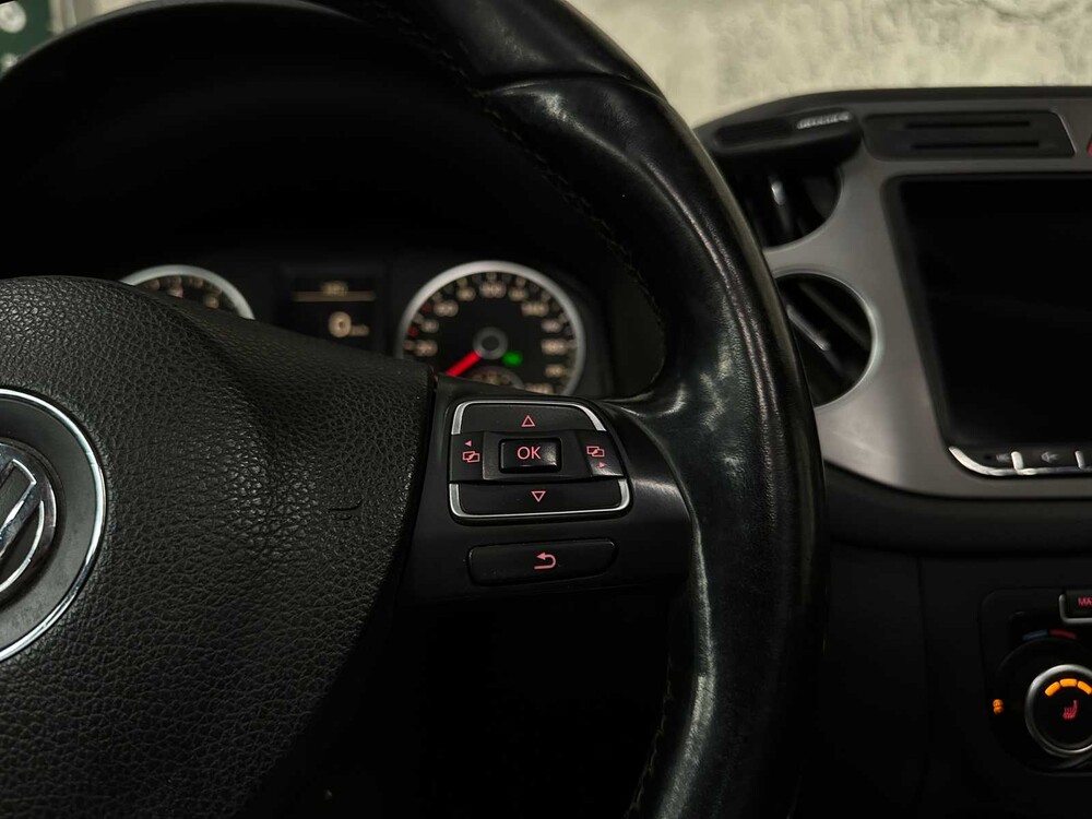 Volkswagen Tiguan 2.0 TSI Sport&St.4M 200pk 2012, L-502-JN