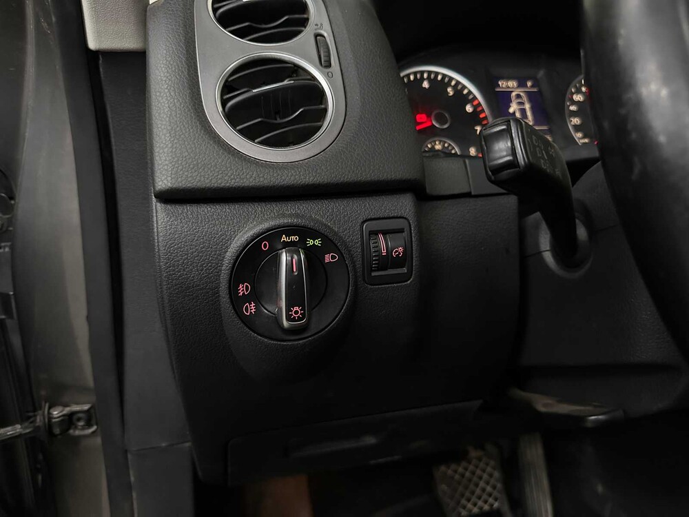 Volkswagen Tiguan 2.0 TSI Sport&St.4M 200pk 2012, L-502-JN