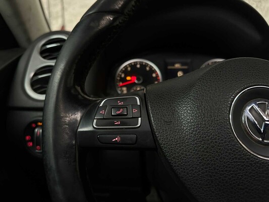 Volkswagen Tiguan 2.0 TSI Sport&St.4M 200pk 2012, L-502-JN