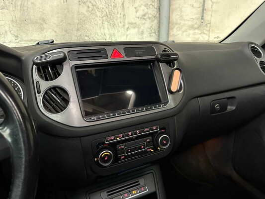 Volkswagen Tiguan 2.0 TSI Sport&St.4M 200pk 2012, L-502-JN