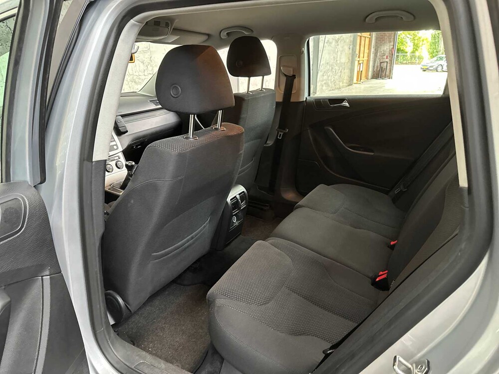 Volkswagen Passat Variant 2.0 FSI Comfortl.Bns 150pk 2007, 55-TZ-XV