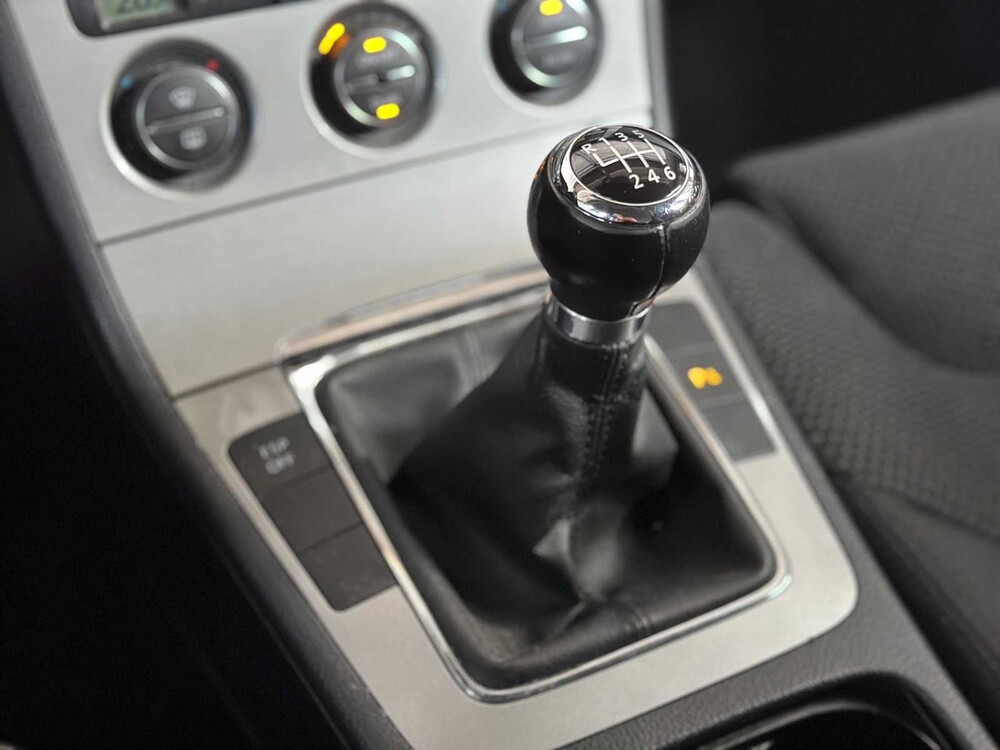 Volkswagen Passat Variant 2.0 FSI Comfortl.Bns 150pk 2007, 55-TZ-XV