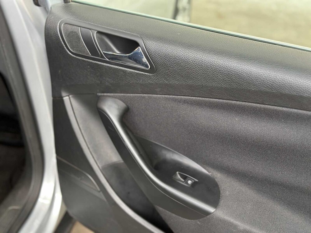 Volkswagen Passat Variant 2.0 FSI Comfortl.Bns 150pk 2007, 55-TZ-XV